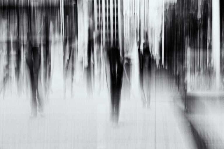 Chute de lumière — photographie noir et blanc de Richard Maltais